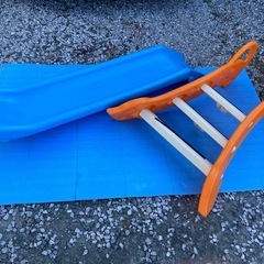 子供用滑り台の画像