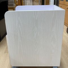 A-763【リユースのサカイ野々市店】ジモティ来店特価‼ NITORI ニトリ ワゴン キャスター付き ホワイト 木製 木目調 クリーニング済みの画像