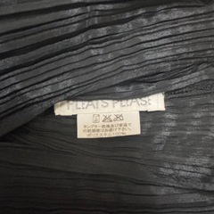 【美品】PLEATS PLEASE ブラック ハイネック長袖シャツの画像
