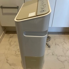 TOSHIBA 除湿機
の画像