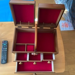 アンティーク小物入れの画像