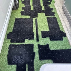 三菱デリカD5 フロアマット 7人乗りの画像