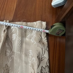 カーテンの画像