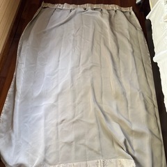 カーテンの画像