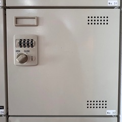 ダイヤル付きロッカーの画像