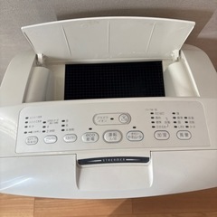 ダイキン　加湿空気清浄機　MCK70P-W  ジャンク品の画像