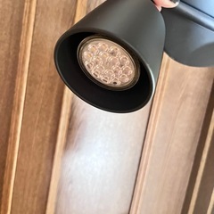 IKEA 照明４連LEDライトの画像