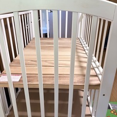ベビーベッドの画像