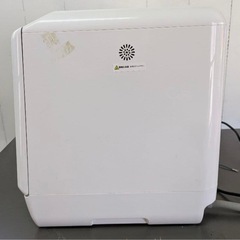 水道いらずのタンク式食器洗い乾燥機「ラクア」の画像