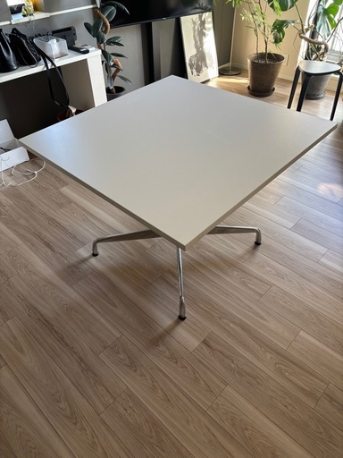 ハーマンミラーイームズ風ダイニングテーブル ハーマンミラーイームズ風ダイニングテーブル 最も安い