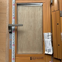 インプラス（LIXIL内窓）未使用品！の画像