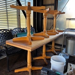 テーブル　机　カフェ　居酒屋　喫茶店の画像