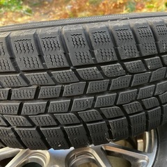 スタッドレスタイヤ195/65R15ホイール付きの画像