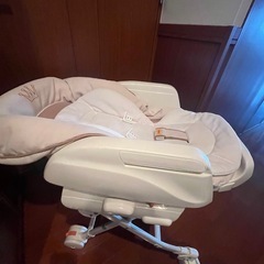 コンビ　バウンサー　ハイローチェアの画像