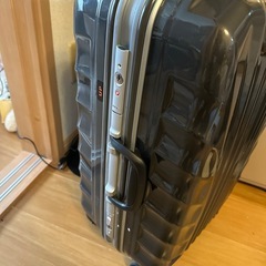 スーツケースの画像