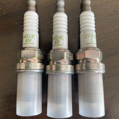 スパークプラグ 3本セット　NGK ZFR6Fの画像