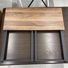 ★リユースのサカイ千葉中央店★  折り畳みテーブル フレーム：黒系　天板：茶系 H72×D38×W77 クリーニング済み TC5658の画像