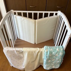 カトージ　ベビーベッド　ミニサイズ
の画像