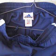 ★未使用品★adidas（アディダス）★スポーツウェア上下セット（ブルー）★の画像