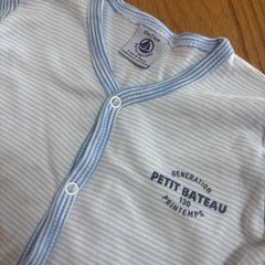 プチバトーロンパースの画像