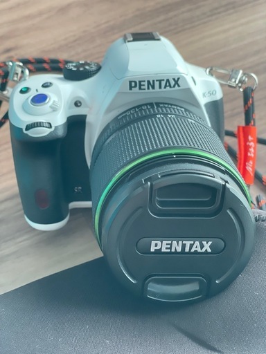 PENTAX K-50 デジタル一眼レフ レンズ付き 防塵防滴 初心者向け（ホワイト）値下げしました