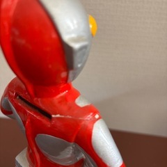 ウルトラマン貯金箱の画像