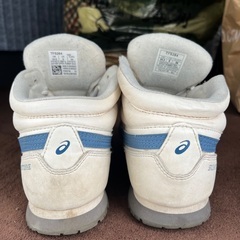 アシックスの画像
