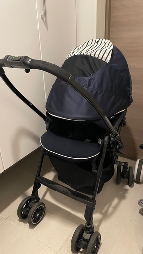 ベビーカー　Combi メチャカル　