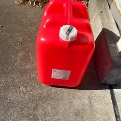 新品の灯油缶の画像