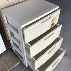 ●販売終了●4段プラチェスト　プラケース　衣装ケース　中古品の画像