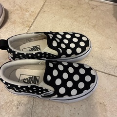 女児スニーカー4足譲ります　15センチ、16センチ、17.5センチの画像