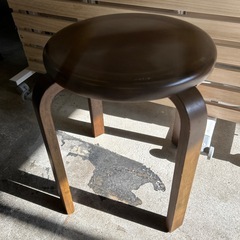 丸椅子 高さ42cm 直径32cmの画像