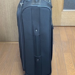 キャリーケース　の画像