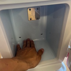 電源式コンパクト電子冷温BOXの画像