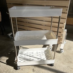 キャスター付き　キッチンワゴンの画像