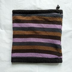 リバーシブル ネックウォーマー ストライプとブラック 男女兼用 フリーサイズの画像