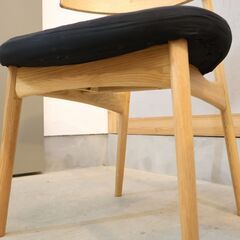 ACTUS(アクタス)で取り扱われていたLINK(リンク)ダイニングチェア2脚セットです。包み込まれるようなゆったりとした座り心地が魅力的。カフェテイストから北欧スタイルなどにもおススメ♪の画像
