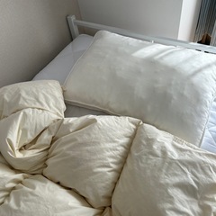 【バラ売り可】ベッド5点セット(ベッドフレーム、マットレス、敷布団、掛け布団、枕　※シーツなし)【12/20〜25のみお渡し可】の画像