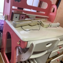 貴重！可愛い学習机の画像