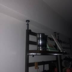 引越し処分。他にもあります。壁設置型シェルフの画像