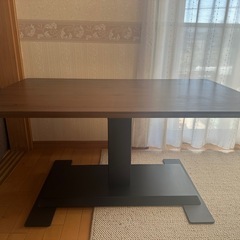 【ニトリ】昇降テーブルの画像