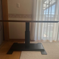【ニトリ】昇降テーブルの画像