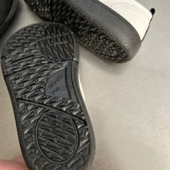 キッズスニーカーの画像