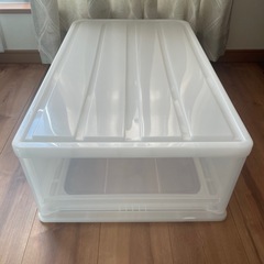 衣装ケースの画像