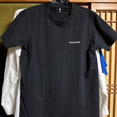mont-bell メンズTシャツ綿100%　XS ブラック　バックロゴの画像