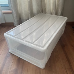 衣装ケースの画像