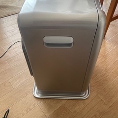 石油ファンヒーター　
ダイニチの画像