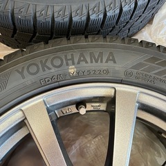 YOKOHAMA スタッドレスタイヤホイールの画像