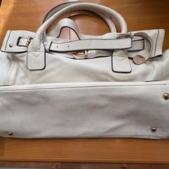 PEAKS PEAK ホワイト レザーバッグの画像