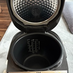 IH炊飯器 象印ZOJIRUSH IH炊飯ジャー 1升炊き NP-VD18の画像